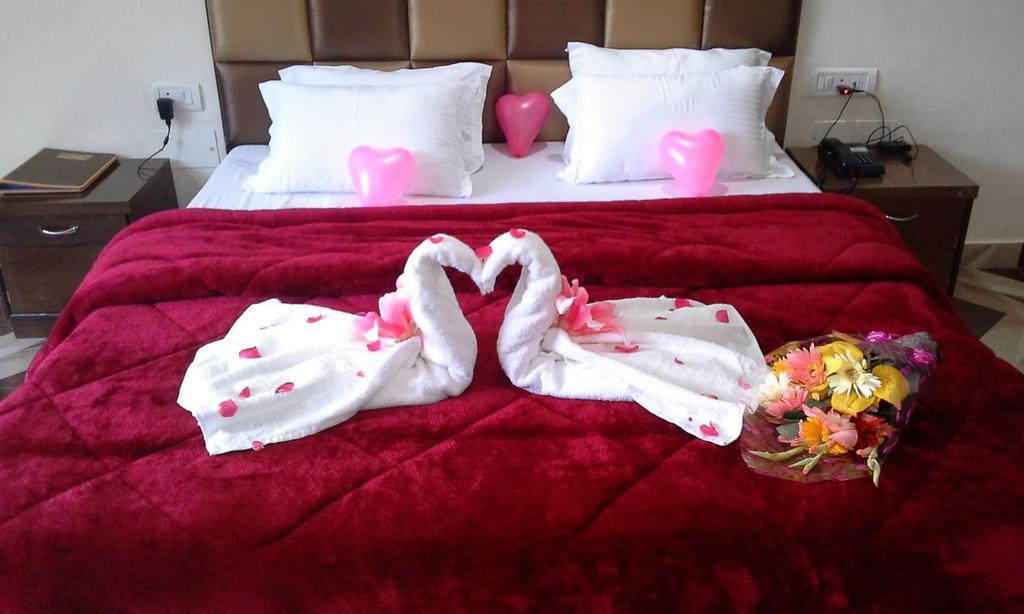 Marina Beach House Hotel Puri Kamer foto