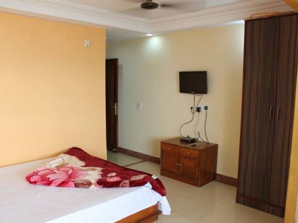 Marina Beach House Hotel Puri Buitenkant foto